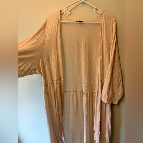 Torrid Cream Open Front Ruffle Edge Cardigan, Size 4X Women’s - Picture 2 of 4